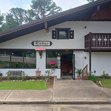 Bavarian Inn Motel & Restaurant 유레카 스프링스 외부 사진