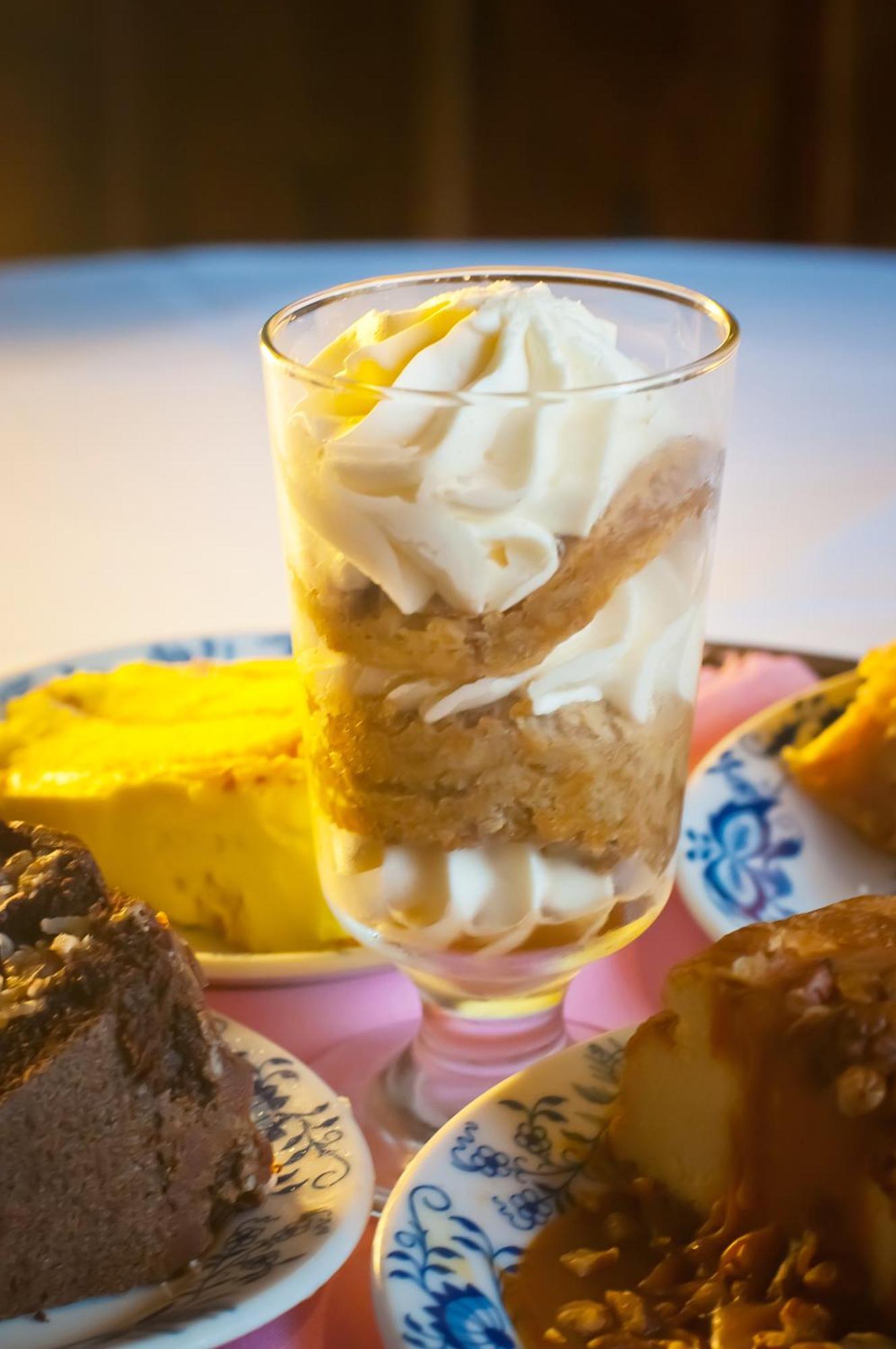 Bavarian Inn Motel & Restaurant 유레카 스프링스 외부 사진