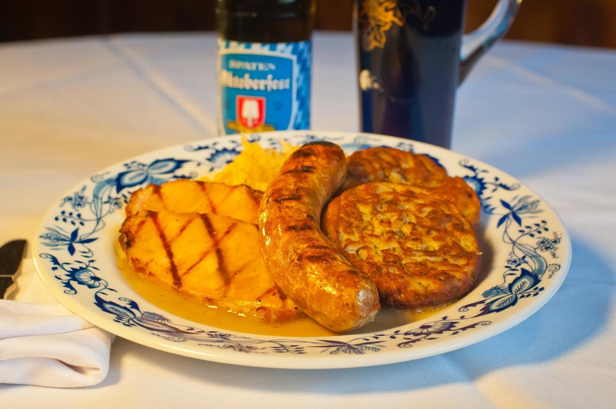 Bavarian Inn Motel & Restaurant 유레카 스프링스 외부 사진