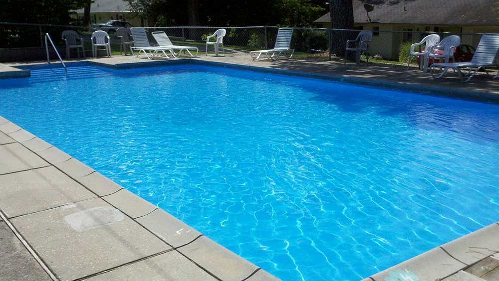 Bavarian Inn Motel & Restaurant 유레카 스프링스 외부 사진